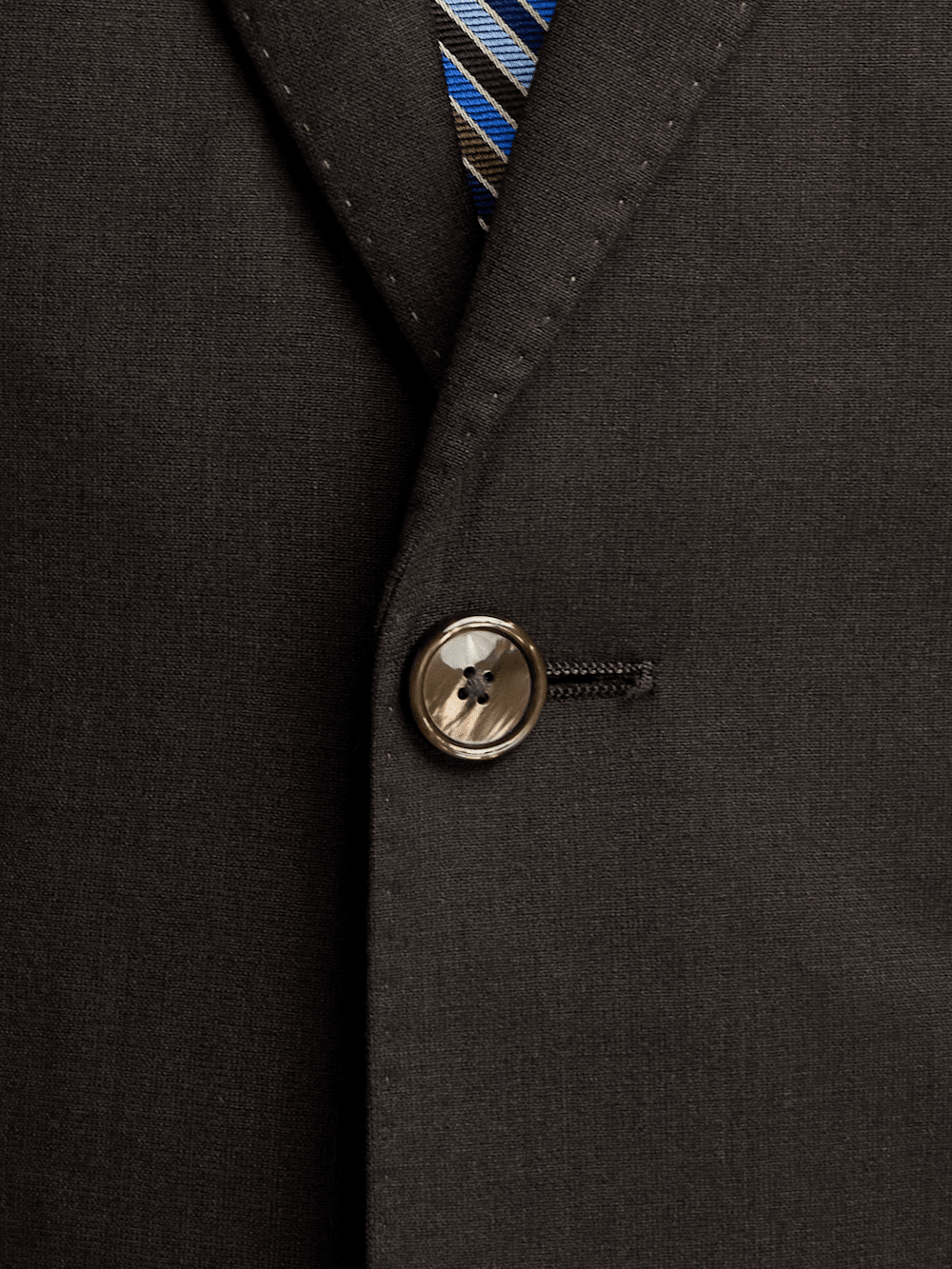 Alternate Image of Wool Stretch Bengaline Single Breasted Peak Lapel Suit-4